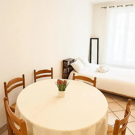 Charming & Roomy With Balcony Heart Of 公寓